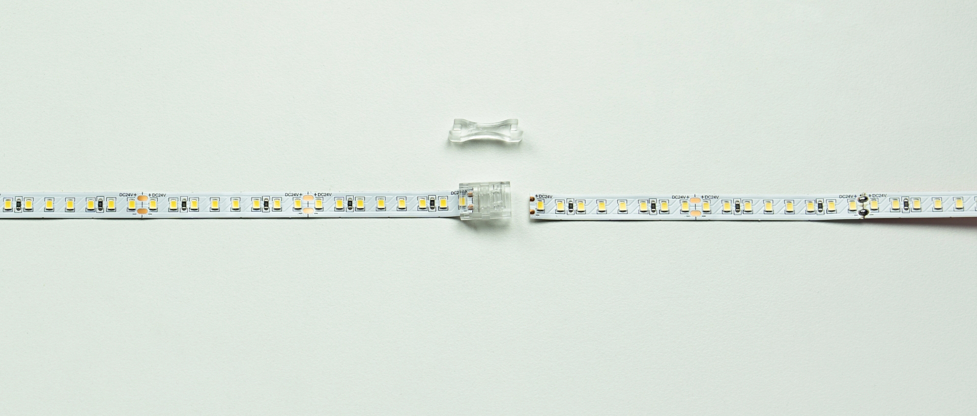 LED-Streifen mit einem Steckeröffner trennen